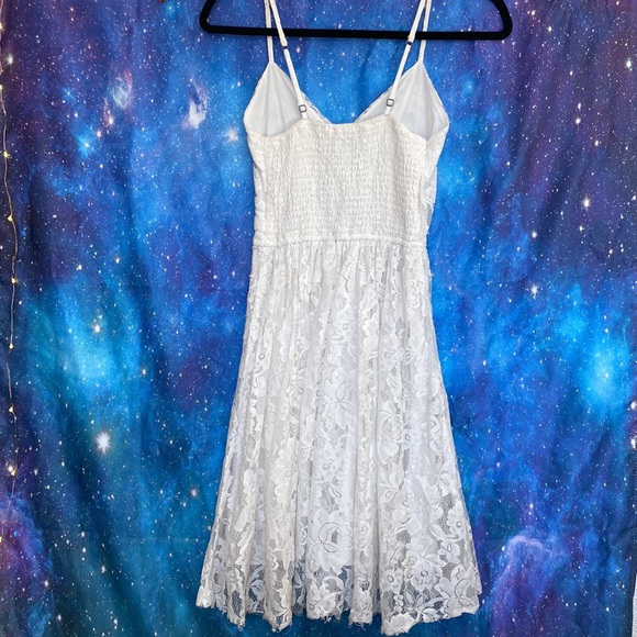 3/$65 Abercrombie And Fitch White Lace Dress size xs - Picture 5 of 11